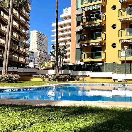 Apartment Equipado Bajondillo Playa-piscina 2hab *